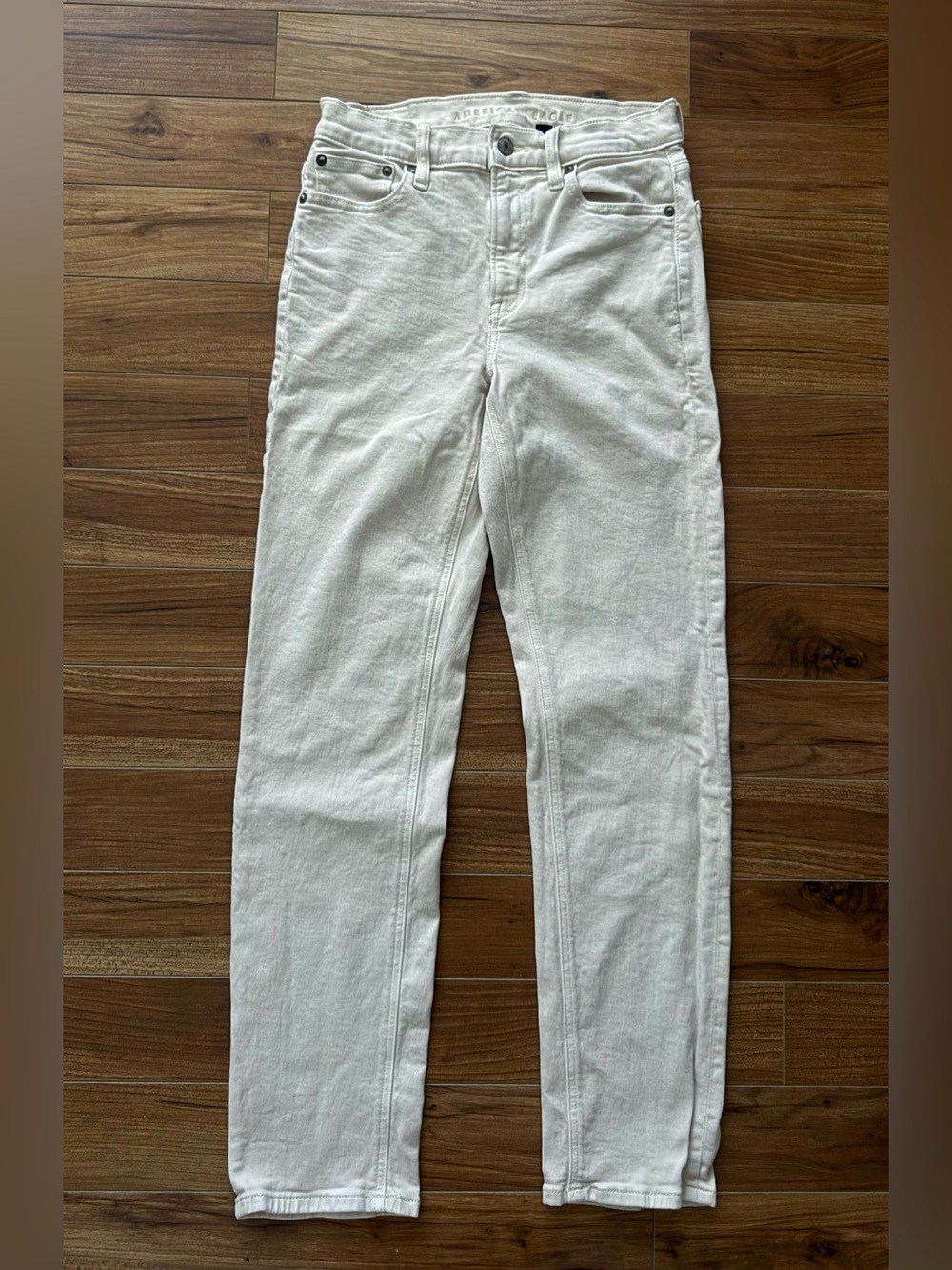 American Eagle Cream Off-White Straight Leg Pants / Jeans Size 2 Regular